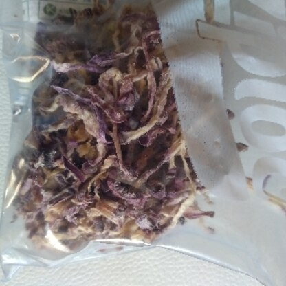 紫の大根をたくさんいただき、食べきれずに困っていたので作りました。美味しくなって保存期間も延びて助かります！